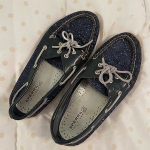 Sperry 8.5 navy glitter boat shoes